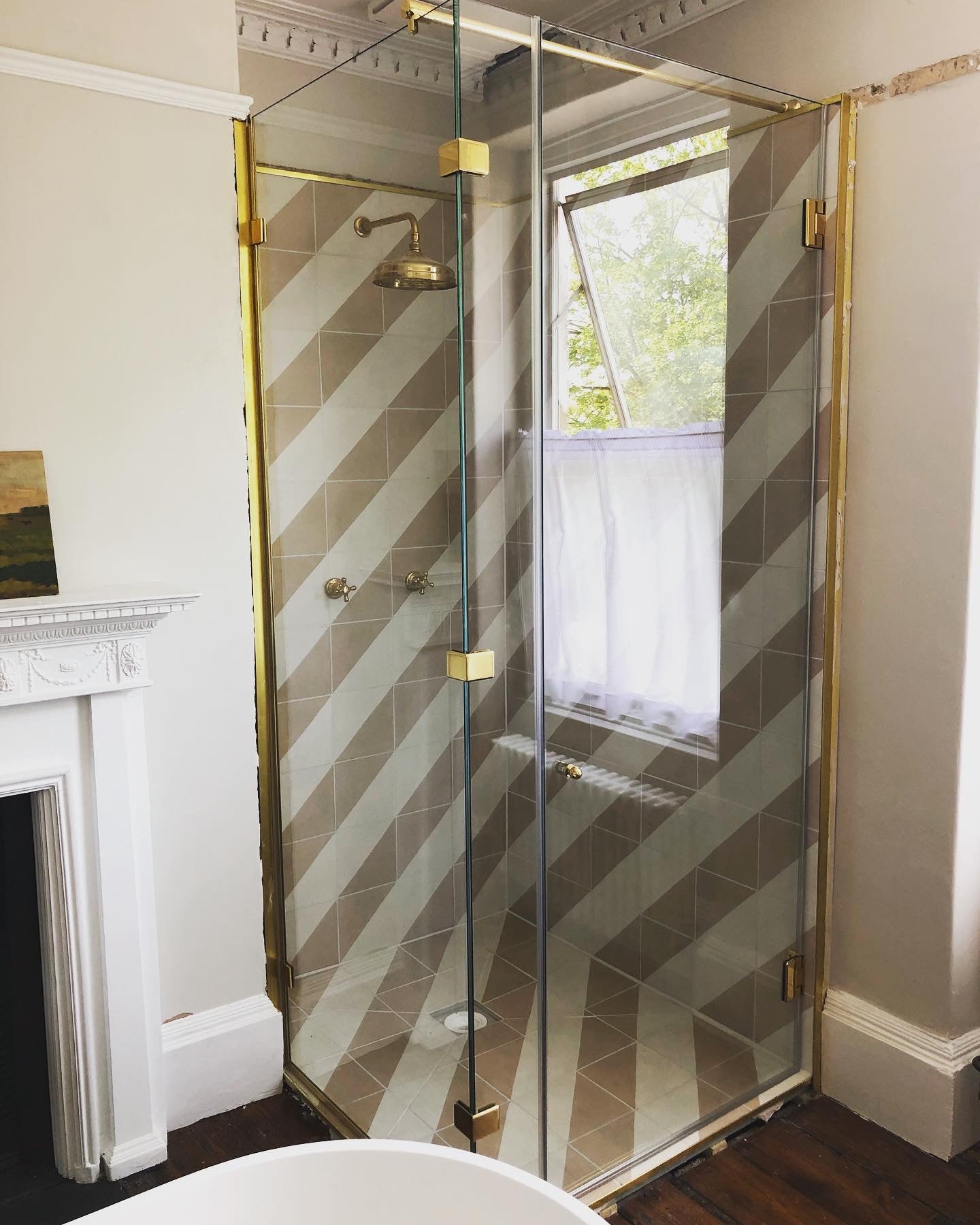 10mm U Channel - 2.41m - Polished Brass - Suitable for all 10mm Glass Shower Panels, Screens and Bespoke Glass Shower Enclosures